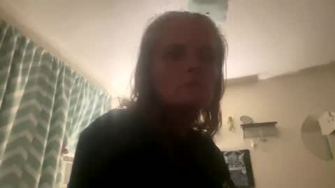 Snapshot of heidikinz chatting on 07-13-26, 07:11 HeidiKinz online show from 07-13-26, 07:11