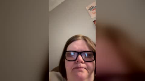 heidimackey2 online show from 04-19-26, 02:38