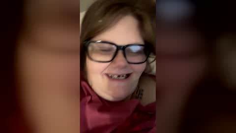 heidimackey2 online show from 04-21-26, 03:13