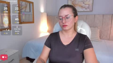 Snapshot of heidishayk chatting on 02-07-26, 12:20 ANTARA REY online show from 02-07-26, 12:20