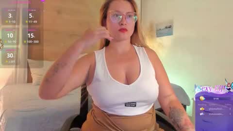 Snapshot of heidishayk chatting on 02-18-26, 07:21 ANTARA REY online show from 02-18-26, 07:21