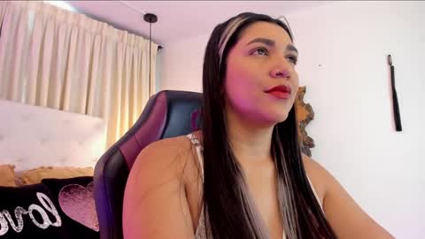              online show from 11-22-25, 03:22