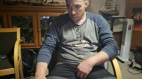 Snapshot of heisherrmann chatting on 04-19-26, 06:56 xxScubaStevexx online show from 04-19-26, 06:56