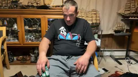 Snapshot of heisherrmann chatting on 05-10-26, 01:11 xxScubaStevexx online show from 05-10-26, 01:11