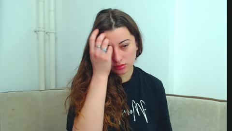 helen_adams_ online show from 12-09-24, 04:34