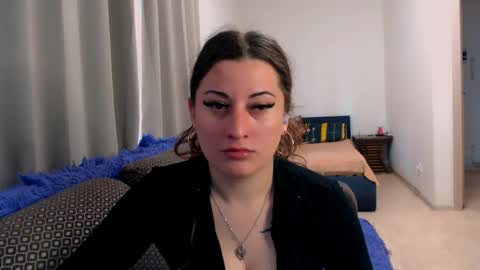 helen_adams_ online show from 05-23-26, 07:35
