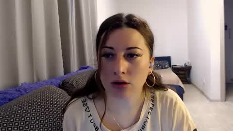 Snapshot of helen_adams_ chatting on 06-18-26, 05:51 helen_adams_ online show from 06-18-26, 05:51