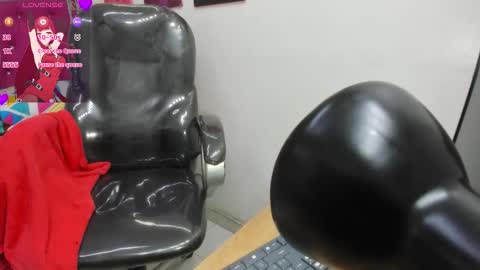 Helen online show from 10-25-25, 07:08