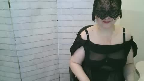 Snapshot of helen_xi chatting on 04-08-26, 05:18 Helen online show from 04-08-26, 05:18