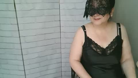 Snapshot of helen_xi chatting on 04-24-26, 05:21 Helen online show from 04-24-26, 05:21