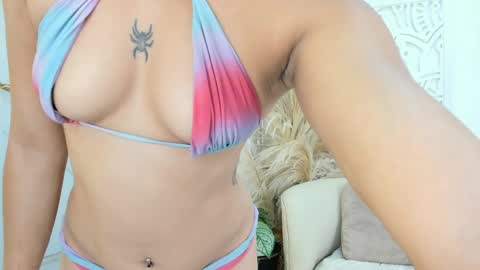 Snapshot of helen_zen chatting on 05-16-26, 07:34 helen zen online show from 05-16-26, 07:34