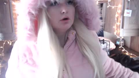 Helena Hope online show from 01-14-25, 08:04