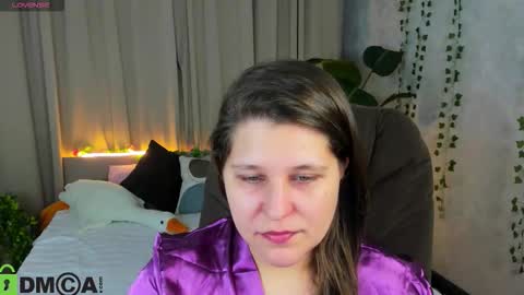 Snapshot of helenahoffmann chatting on 02-20-26, 04:09 helenahoffmann online show from 02-20-26, 04:09