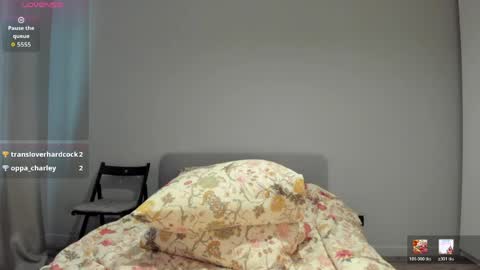 Hi I am Helen online show from 05-30-26, 02:19