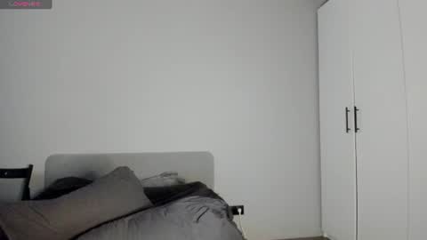 Hi I am Helen online show from 06-14-26, 02:09