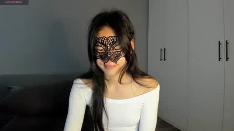Hi I am Helen online show from 06-19-26, 02:16