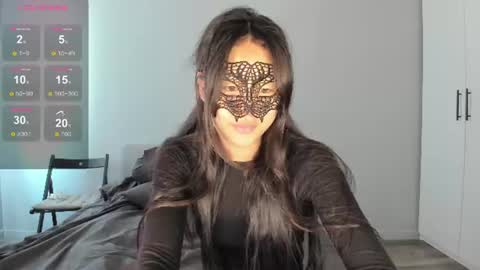 Hi I am Helen online show from 06-23-26, 02:09