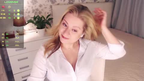 Snapshot of helenbonham chatting on 12-03-24, 01:52 Helena Bonham online show from 12-03-24, 01:52