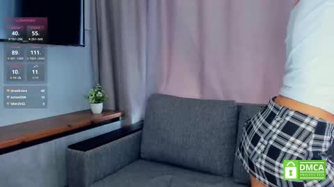 Sarah  here Help to make 100 thumbs up  online show from 03-08-25, 07:05