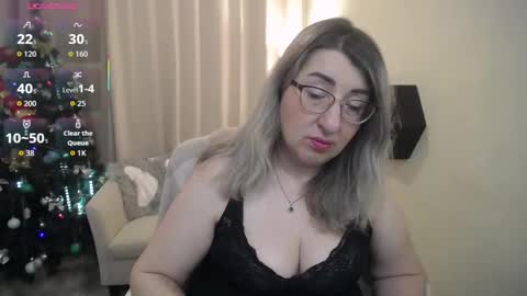 helenenigma online show from 12-22-25, 07:33