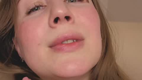 Helen online show from 03-07-26, 02:19