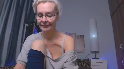 Helga online show from 01-27-25, 03:37