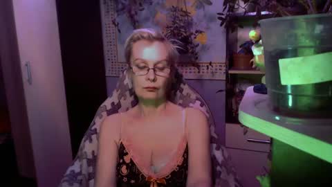Snapshot of helgahimmele chatting on 05-07-26, 10:37 Helga online show from 05-07-26, 10:37
