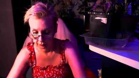 Snapshot of helgahimmele chatting on 06-29-26, 07:36 Helga online show from 06-29-26, 07:36