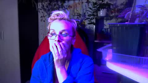 Snapshot of helgahimmele chatting on 07-23-26, 08:29 Helga online show from 07-23-26, 08:29