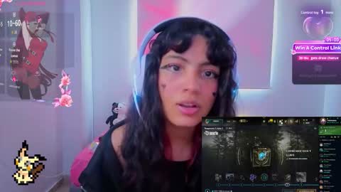 Helia Transfem and Amy online show from 02-18-26, 04:03