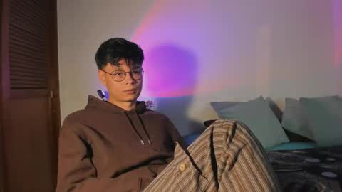 Helio online show from 05-27-26, 01:57