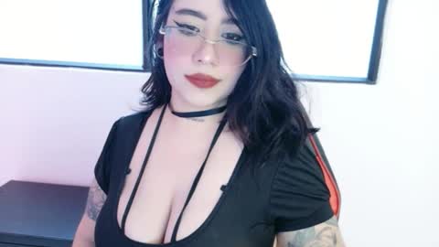 Hell Girl online show from 11-30-25, 09:19