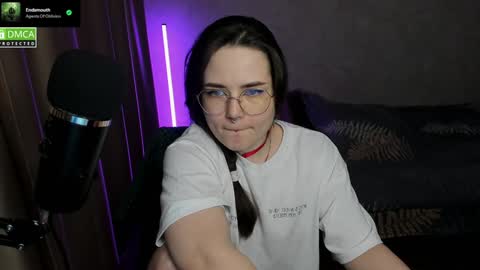 Red online show from 12-15-24, 05:20