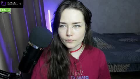 Red online show from 12-19-24, 05:08