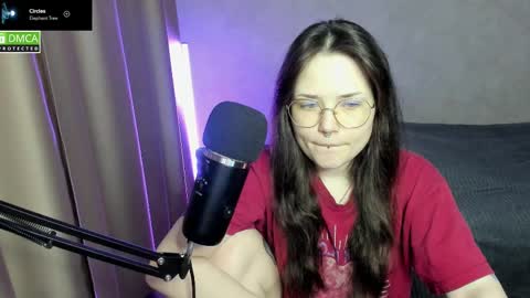 Red online show from 02-15-25, 06:23