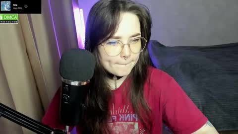 Red online show from 02-17-25, 09:19