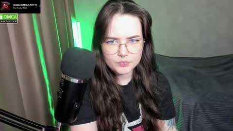 Red online show from 02-19-25, 06:21