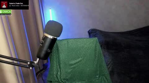 Red online show from 11-23-25, 06:08