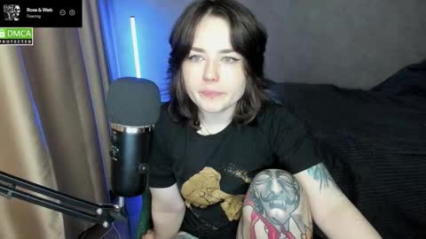 Red online show from 12-19-25, 08:49