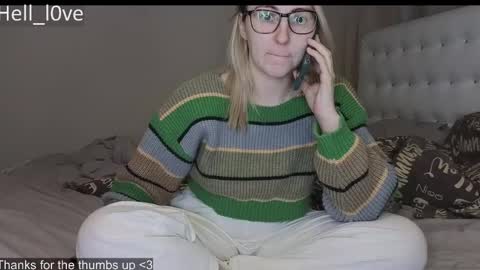 Snapshot of hell_l0ve chatting on 12-09-24, 12:19 Anastasiia online show from 12-09-24, 12:19