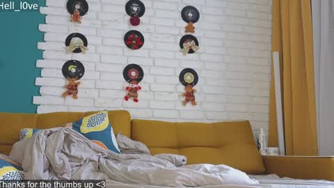 Snapshot of hell_l0ve chatting on 02-04-25, 04:05 Anastasiia online show from 02-04-25, 04:05