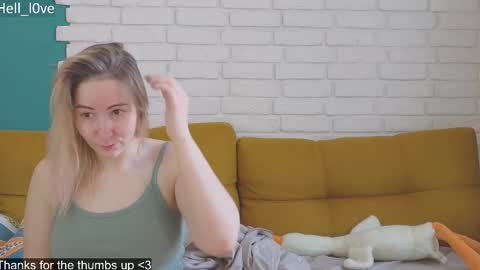 Snapshot of hell_l0ve chatting on 03-08-25, 03:06 Anastasiia online show from 03-08-25, 03:06