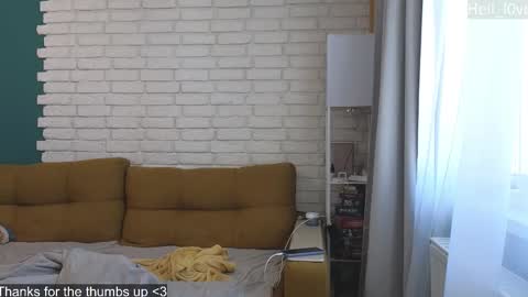 Snapshot of hell_l0ve chatting on 10-17-25, 04:26 Anastasiia online show from 10-17-25, 04:26