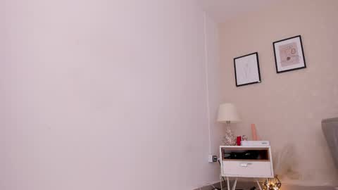Snapshot of hellen_coy chatting on 01-31-25, 04:17 Julieta online show from 01-31-25, 04:17