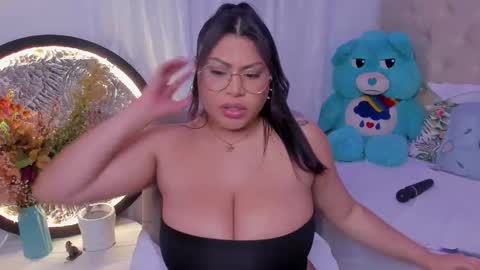 hellenamazing online show from 03-06-26, 05:04