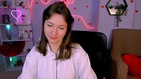 Helli online show from 02-11-26, 07:41