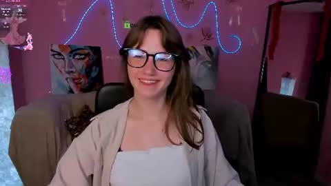 Snapshot of helli_belli chatting on 06-11-26, 12:32 Helli online show from 06-11-26, 12:32