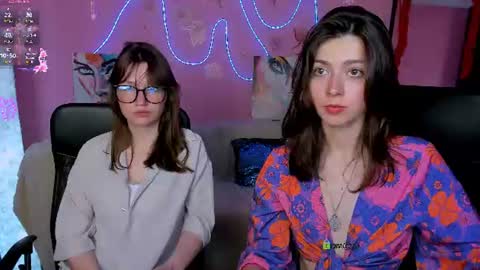 Snapshot of helli_belli chatting on 06-11-26, 02:53 Helli online show from 06-11-26, 02:53