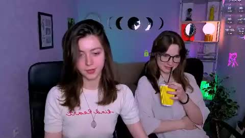 Snapshot of helli_belli chatting on 06-14-26, 07:16 Helli online show from 06-14-26, 07:16
