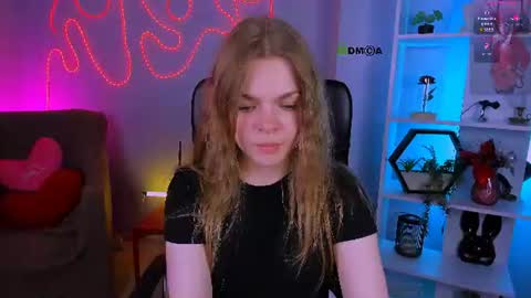 Snapshot of helli_belli chatting on 07-15-26, 07:08 Helli online show from 07-15-26, 07:08